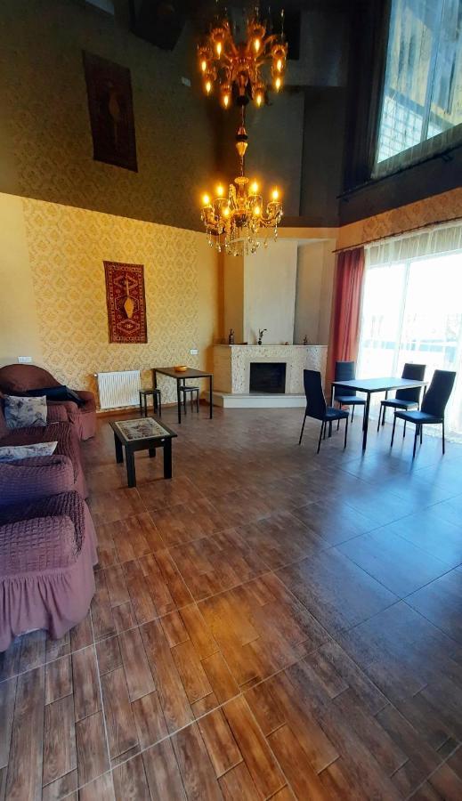 Hotel Sky Star Kazbegi Esterno foto